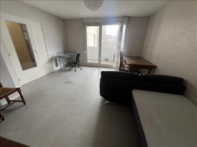 Louer Appartement 70 m2 Lyon-7eme-arrondissement