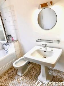 For rent Caen 1 room 10 m2 Calvados (14000) photo 2