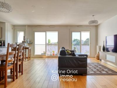 Acheter Appartement Paris-19eme-arrondissement 850000 euros