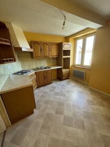 For rent CENTRE VILLE 7 rooms 119 m2 Tarn (81120) photo 1