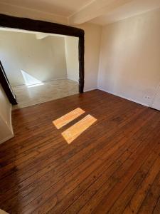 For rent CENTRE VILLE 7 rooms 119 m2 Tarn (81120) photo 2