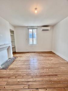 Annonce Location 3 pi�ces Appartement  10