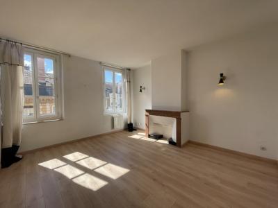 For rent Lyon-6eme-arrondissement 2 rooms 51 m2 Rhone (69006) photo 0