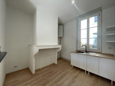 For rent Lyon-6eme-arrondissement 2 rooms 51 m2 Rhone (69006) photo 2