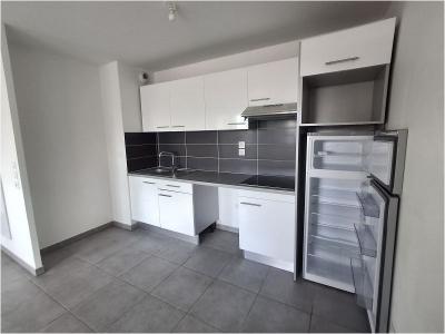 For rent Toulouse 3 rooms 67 m2 Haute garonne (31300) photo 1