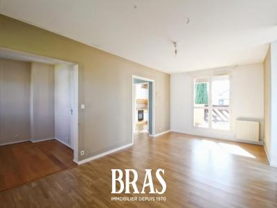 For sale Vannes 5 rooms 97 m2 Morbihan (56000) photo 2