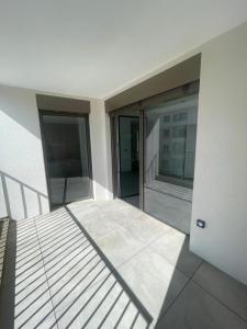 For rent Lyon-8eme-arrondissement 3 rooms 61 m2 Rhone (69008) photo 0