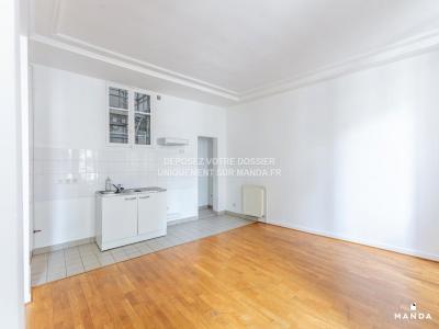 Louer Appartement Paris-9eme-arrondissement 1764 euros