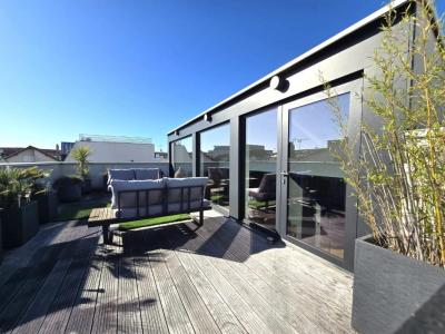 For sale Issy-les-moulineaux 7 rooms 205 m2 Hauts de Seine (92130) photo 0