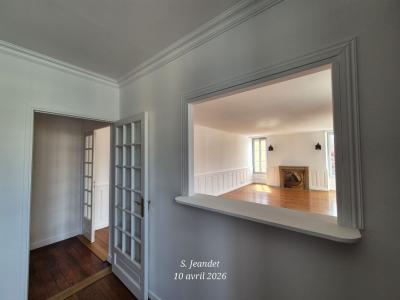 Louer Appartement  1609 euros