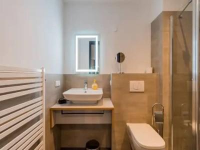 Louer Appartement 42 m2 Antibes