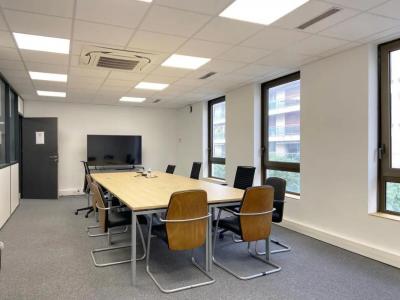 For rent Neuilly-sur-seine 330 m2 Hauts de Seine (92200) photo 2