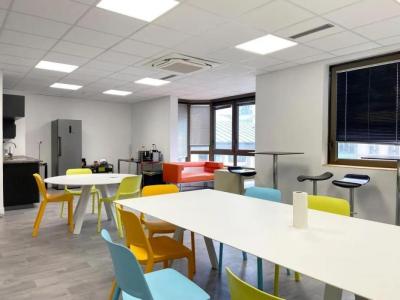 For rent Neuilly-sur-seine 330 m2 Hauts de Seine (92200) photo 4