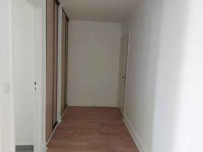 For rent Rueil-malmaison 3 rooms 63 m2 Hauts de Seine (92500) photo 0