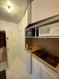 For rent Plessis-robinson 1 room 24 m2 Hauts de Seine (92350) photo 3