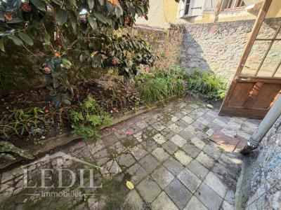 For sale Condom 3 rooms 78 m2 Gers (32100) photo 0