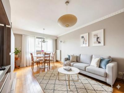 For sale Courbevoie 3 rooms 75 m2 Hauts de Seine (92400) photo 0