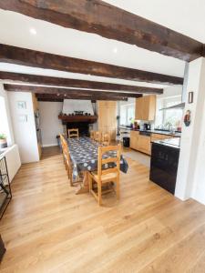 For sale Cleguer 7 rooms 185 m2 Morbihan (56620) photo 4