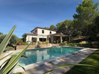 For sale Carpentras 5 rooms 170 m2 Vaucluse (84200) photo 2