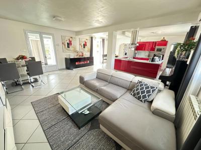 For sale Miramas 4 rooms 120 m2 Bouches du Rhone (13140) photo 0