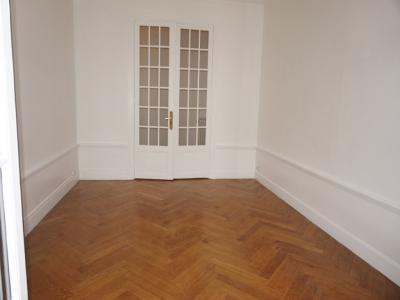 For rent Lyon-6eme-arrondissement 3 rooms 77 m2 Rhone (69006) photo 3