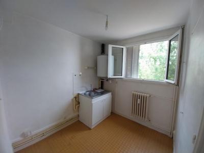 Louer Appartement Semur-en-auxois 392 euros