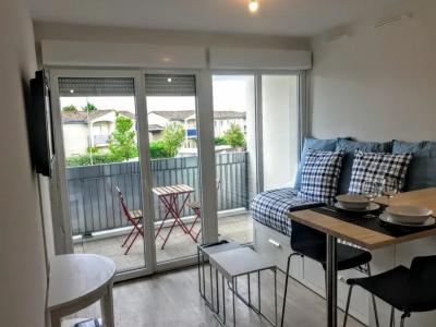 For rent Villenave-d'ornon 1 room 23 m2 Gironde (33140) photo 2
