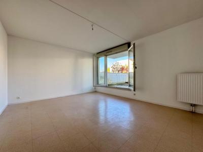 For sale Saint-remy 3 rooms 74 m2 Saone et loire (71100) photo 2