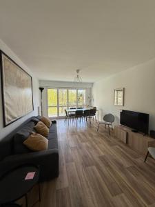 For sale Noisy-le-grand 5 rooms 89 m2 Seine saint denis (93160) photo 1