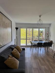 For sale Noisy-le-grand 5 rooms 89 m2 Seine saint denis (93160) photo 4