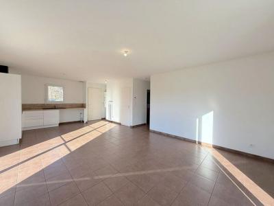 Louer Maison 79 m2 Saint-andre-de-cubzac