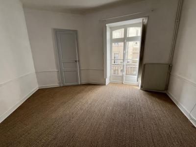 Louer Appartement Nantes 832 euros