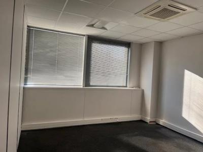 Louer Bureau Villeneuve-loubet 46008 euros