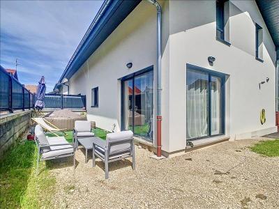 Louer Maison 88 m2 Saint-pierre-en-faucigny