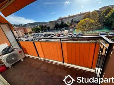 Louer Appartement 11 m2 Nice
