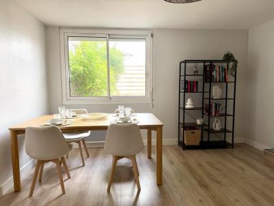 For sale Rochelle 4 rooms 85 m2 Charente maritime (17000) photo 3