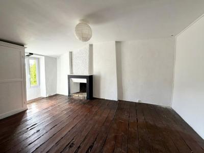 For sale Rochelle 4 rooms 73 m2 Charente maritime (17000) photo 3