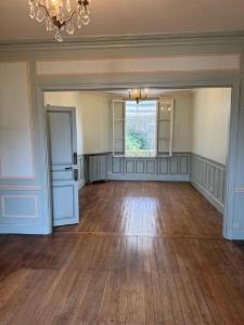 Annonce Vente 8 pi�ces Maison  02