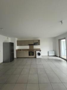 For rent Grenoble 3 rooms 67 m2 Isere (38000) photo 0