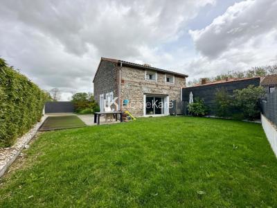 Annonce Vente 5 pi�ces Maison Lavelanet-de-comminges 31