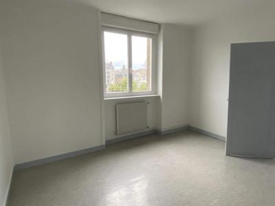 For rent Fougeres 2 rooms 38 m2 Ille et vilaine (35300) photo 3