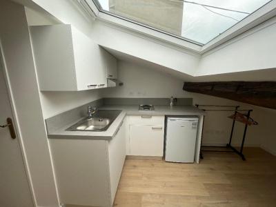 Louer Appartement 12 m2 Saint-etienne