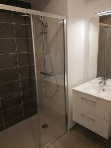 For rent Reims 2 rooms 38 m2 Marne (51100) photo 2