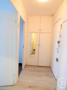 Louer Appartement Thiais 723 euros