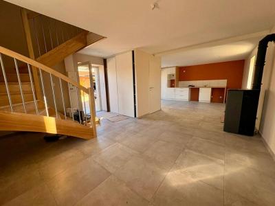 Louer Maison 75 m2 Saint-martin-la-sauvete