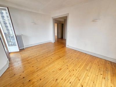 Louer Appartement Clermont-ferrand 745 euros