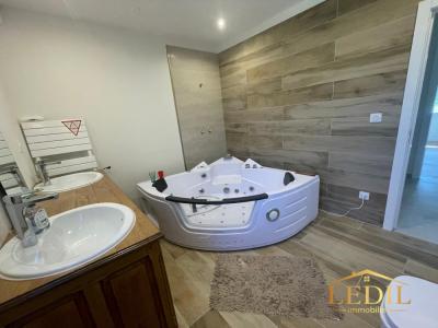 For sale Moissac 3 rooms 155 m2 Tarn et garonne (82200) photo 4