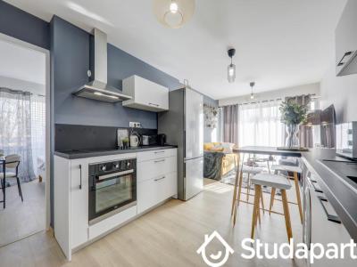 Louer Appartement 10 m2 Lyon-8eme-arrondissement