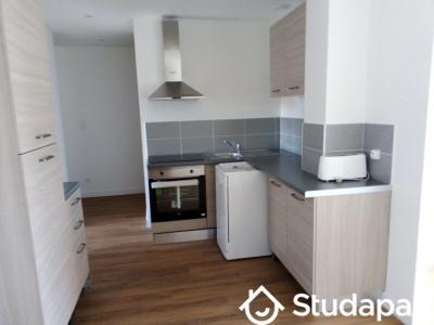 Louer Appartement Lyon-3eme-arrondissement 615 euros