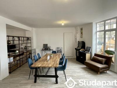Louer Appartement 121 m2 Angouleme